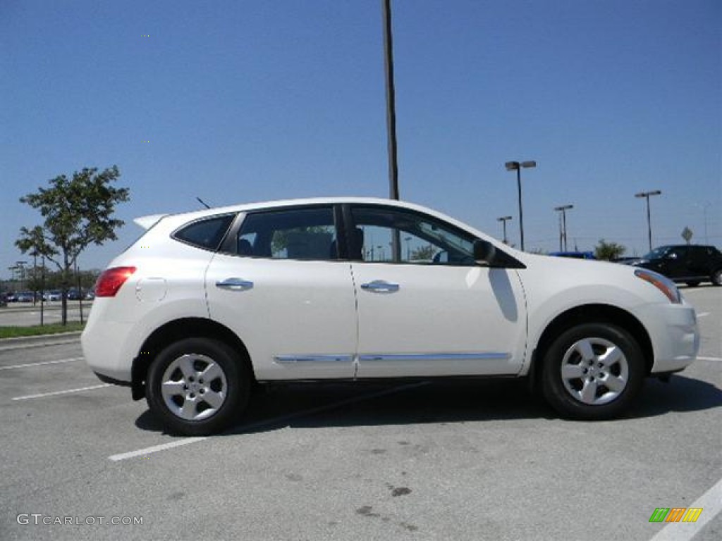 2011 Rogue S - Pearl White / Black photo #4