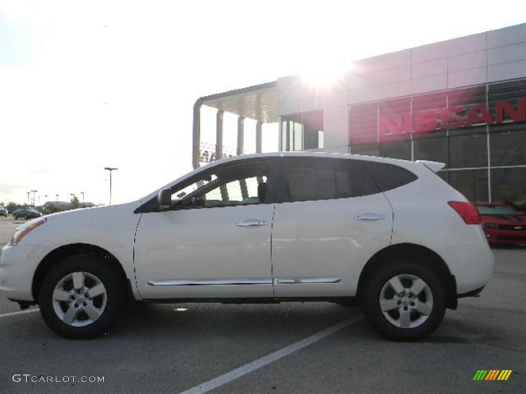 2011 Rogue S - Pearl White / Black photo #6