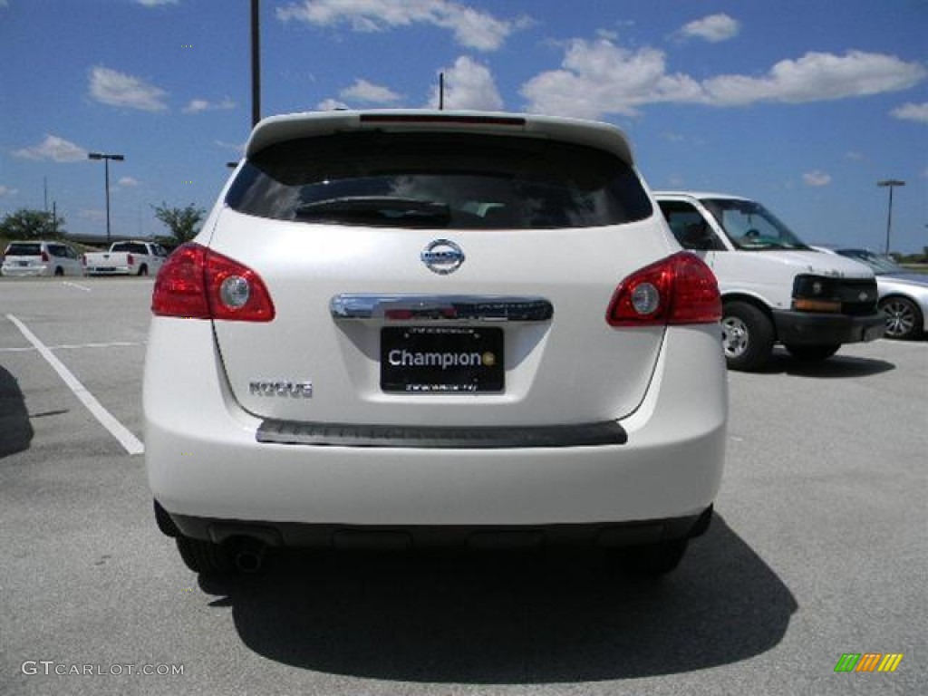 2011 Rogue S - Pearl White / Gray photo #5