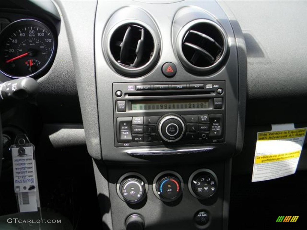2011 Rogue S - Silver Ice Metallic / Black photo #12