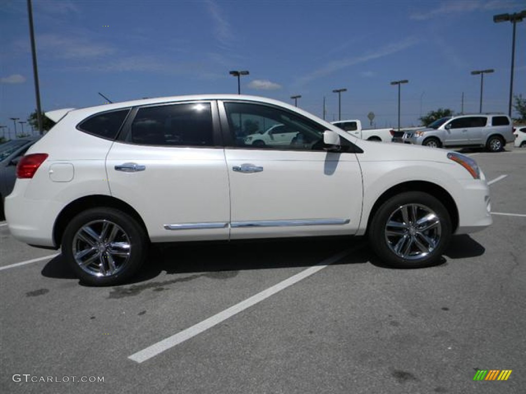 2011 Rogue S Krom Edition - Pearl White / Black photo #3
