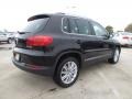 Deep Black Metallic - Tiguan SE Photo No. 2