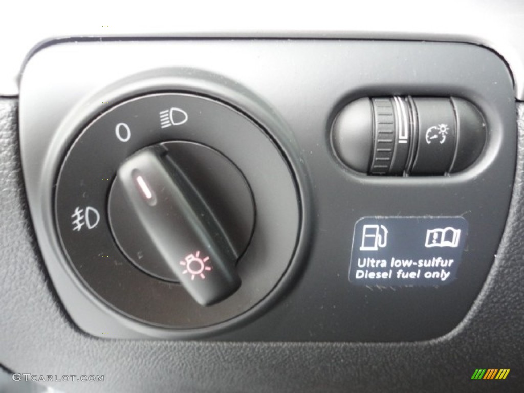 2011 Volkswagen Golf 2 Door TDI Controls Photo #57959746