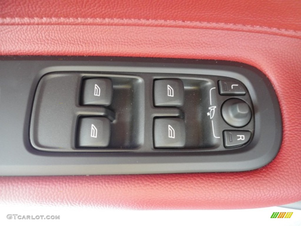 2011 Volvo C70 T5 Controls Photo #57960007