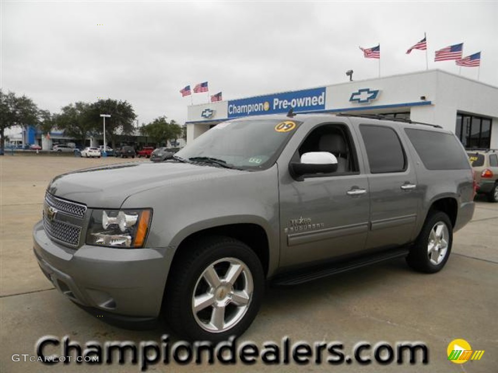 2009 Suburban LT - Greystone Metallic / Light Titanium/Dark Titanium photo #1