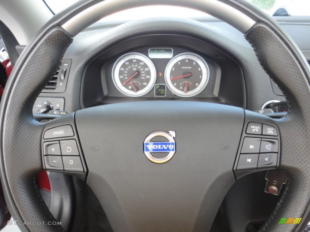 2011 Volvo C70 T5 Cranberry Leather/Off Black Steering Wheel Photo #57961786