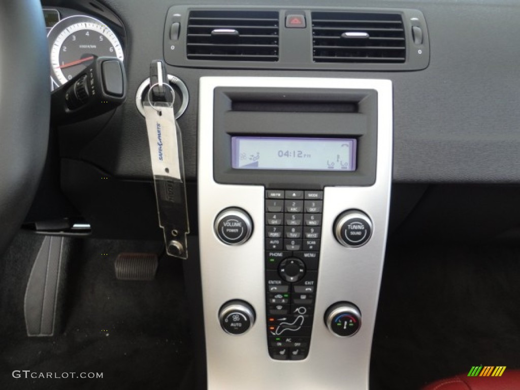 2011 Volvo C70 T5 Controls Photo #57961795