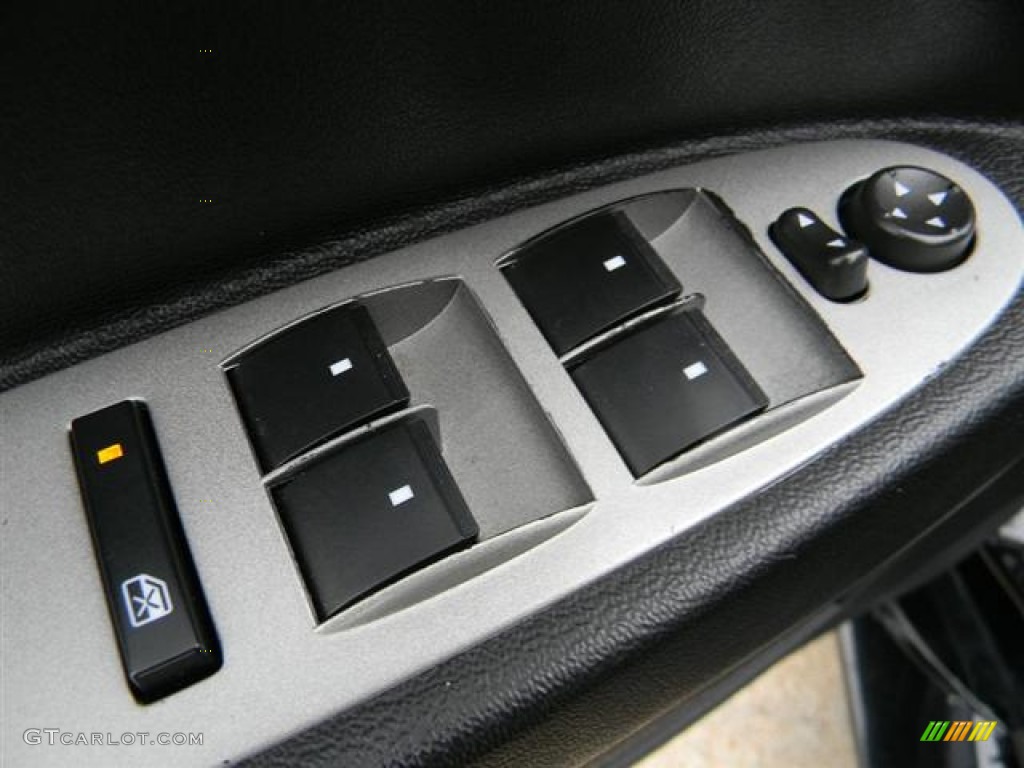 2008 HHR SS - Black / Ebony Black photo #11