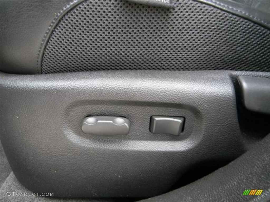 2008 HHR SS - Black / Ebony Black photo #12