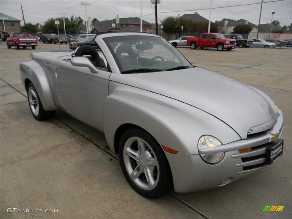 2004 SSR  - Ricochet Silver Metallic / Ebony photo #3