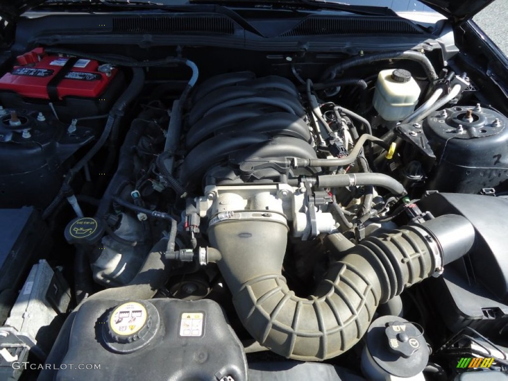 2006 Ford Mustang GT Premium Coupe 4.6 Liter SOHC 24-Valve VVT V8 Engine Photo #57966662