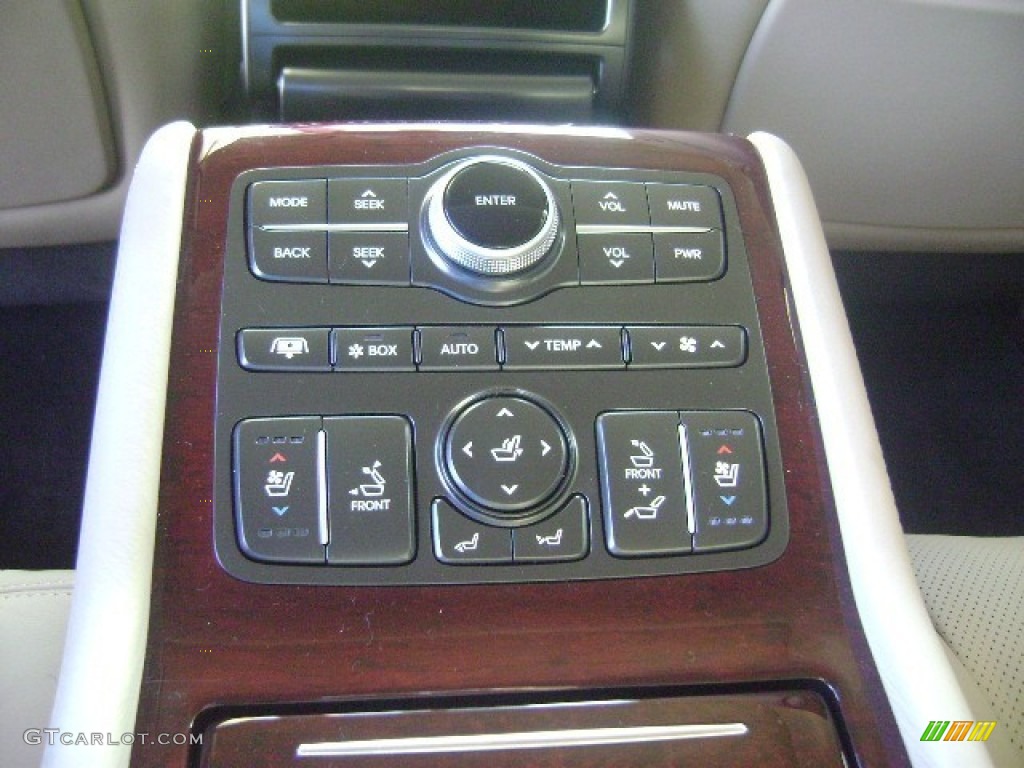 2011 Hyundai Equus Ultimate Controls Photo #57970259