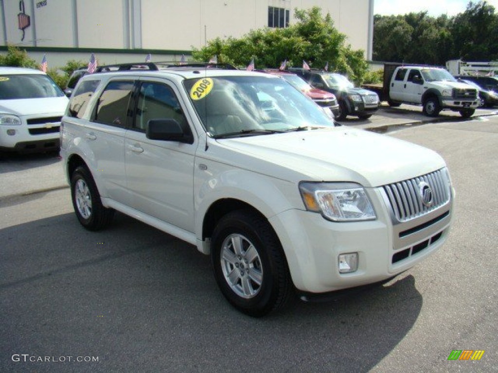 2009 Mariner V6 - White Suede / Stone photo #3