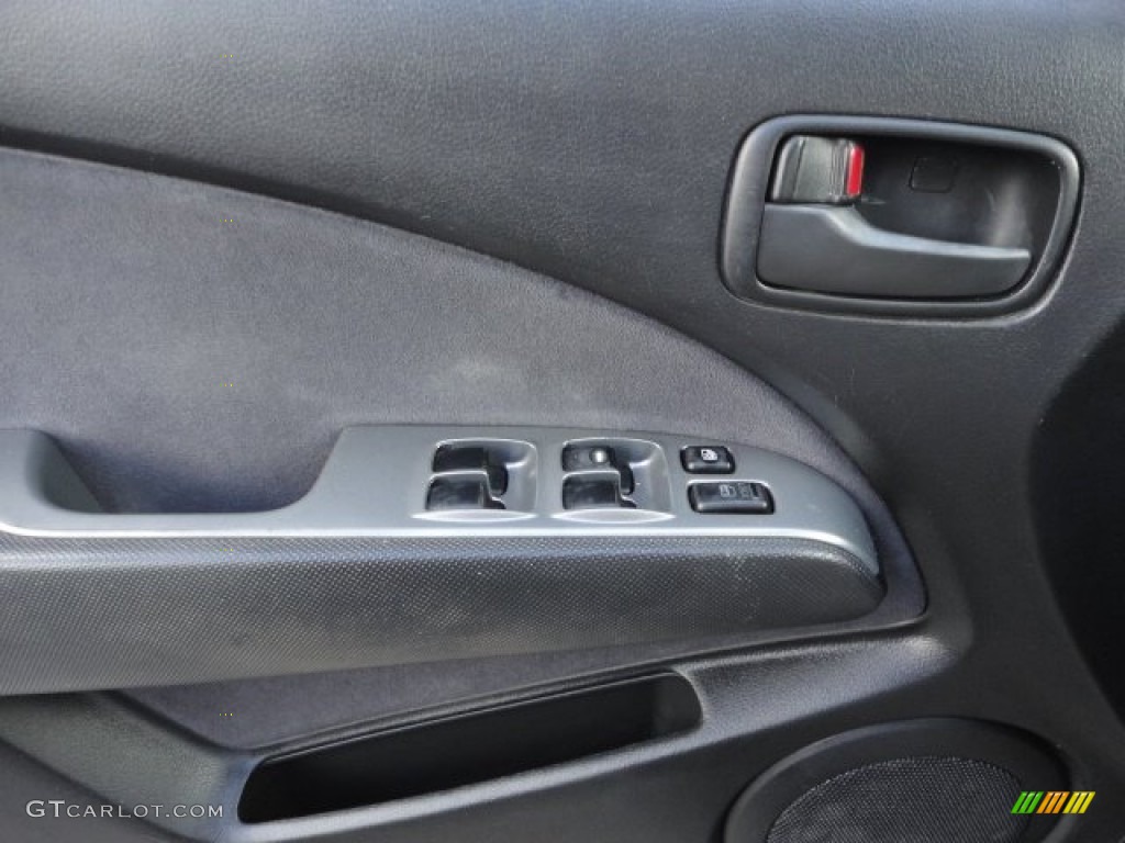 2003 Outlander LS - Urban Gray Pearl / Charcoal photo #17