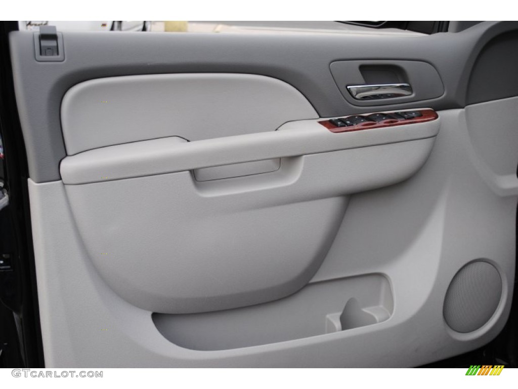 2011 Tahoe LT 4x4 - Black / Light Titanium/Dark Titanium photo #11