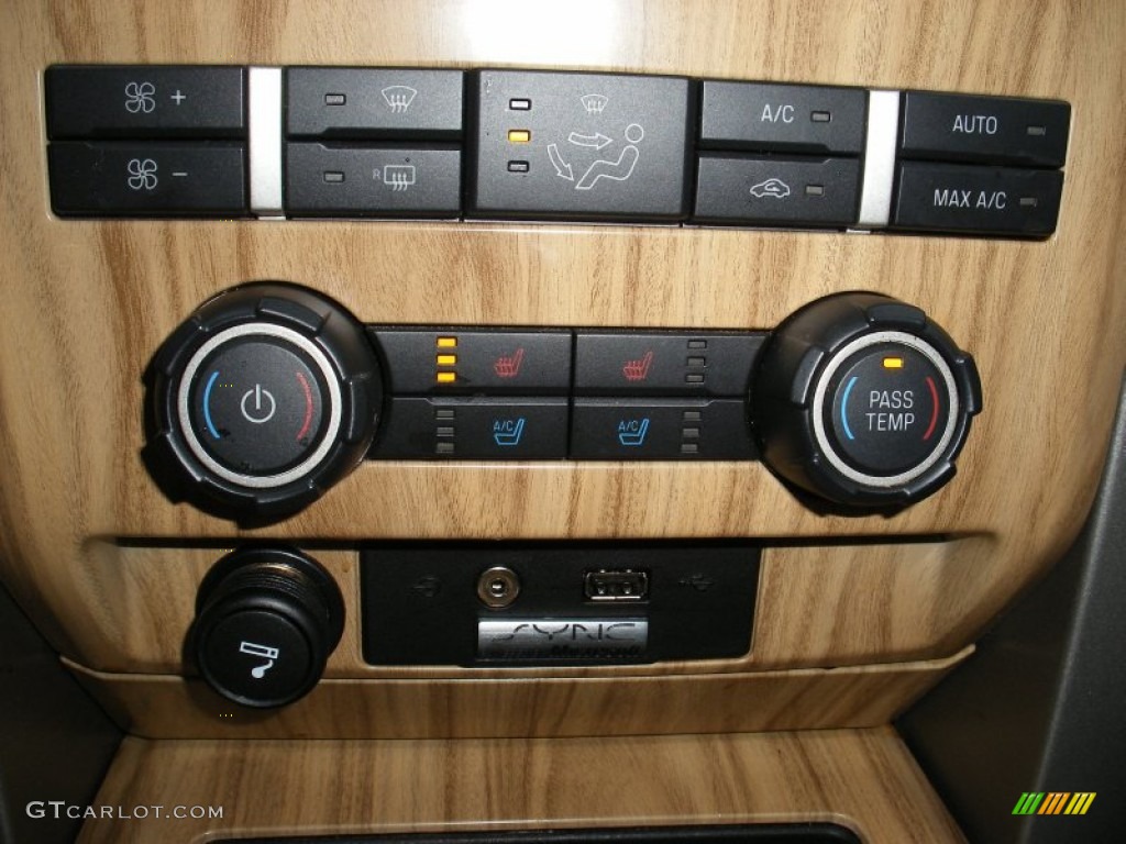 2011 Ford F150 Lariat SuperCrew 4x4 Controls Photo #57981695