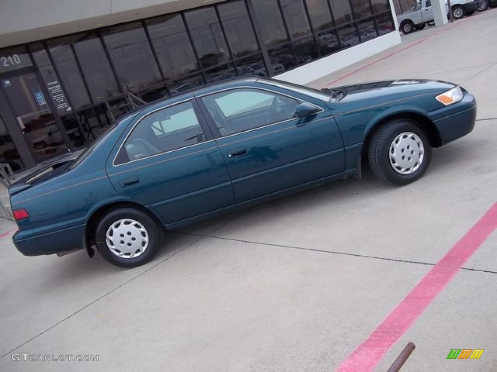 1997 Camry LE - Classic Green Pearl / Beige photo #5