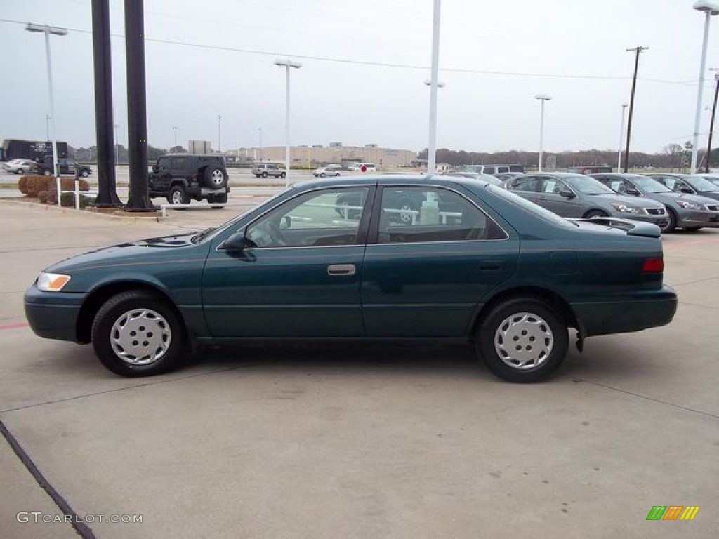 1997 Camry LE - Classic Green Pearl / Beige photo #17