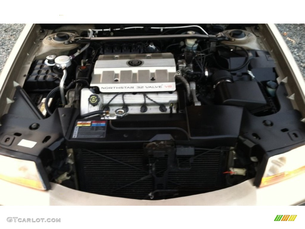 1997 Cadillac DeVille Sedan 4.6L DOHC 32-Valve V8 Engine Photo #57982358