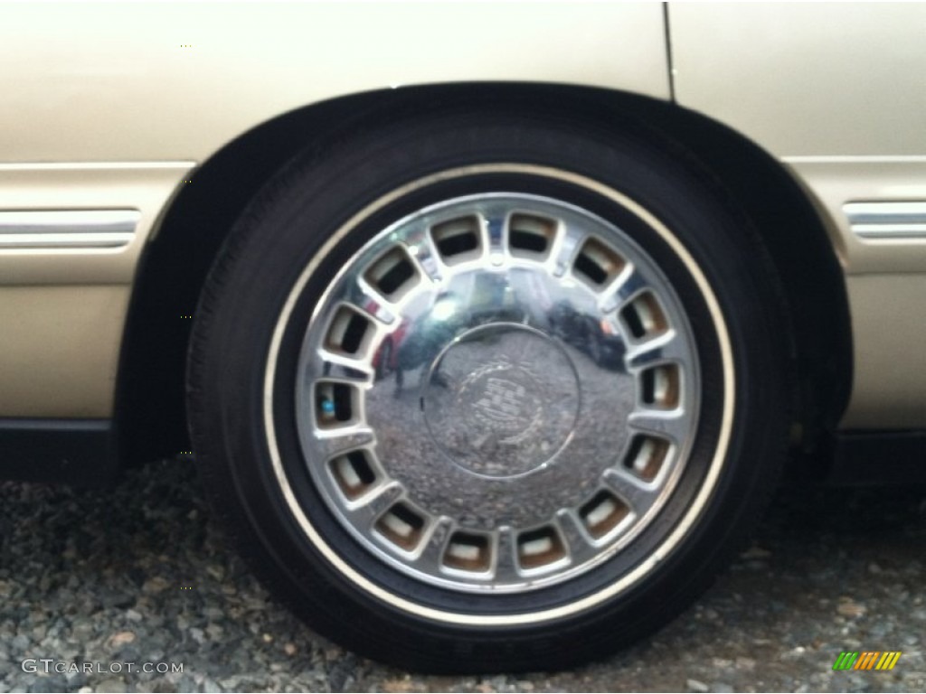1997 Cadillac DeVille Sedan Wheel Photo #57982382