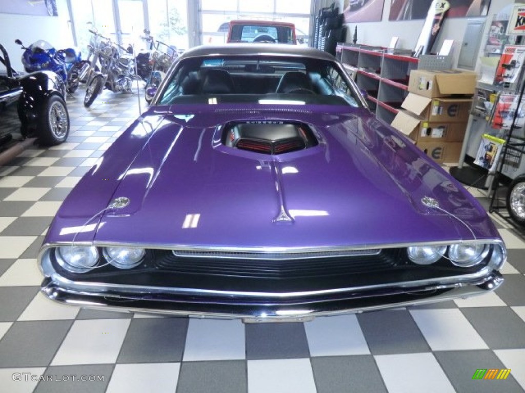 Plum Crazy 1970 Dodge Challenger R/T Coupe Exterior Photo #57984929