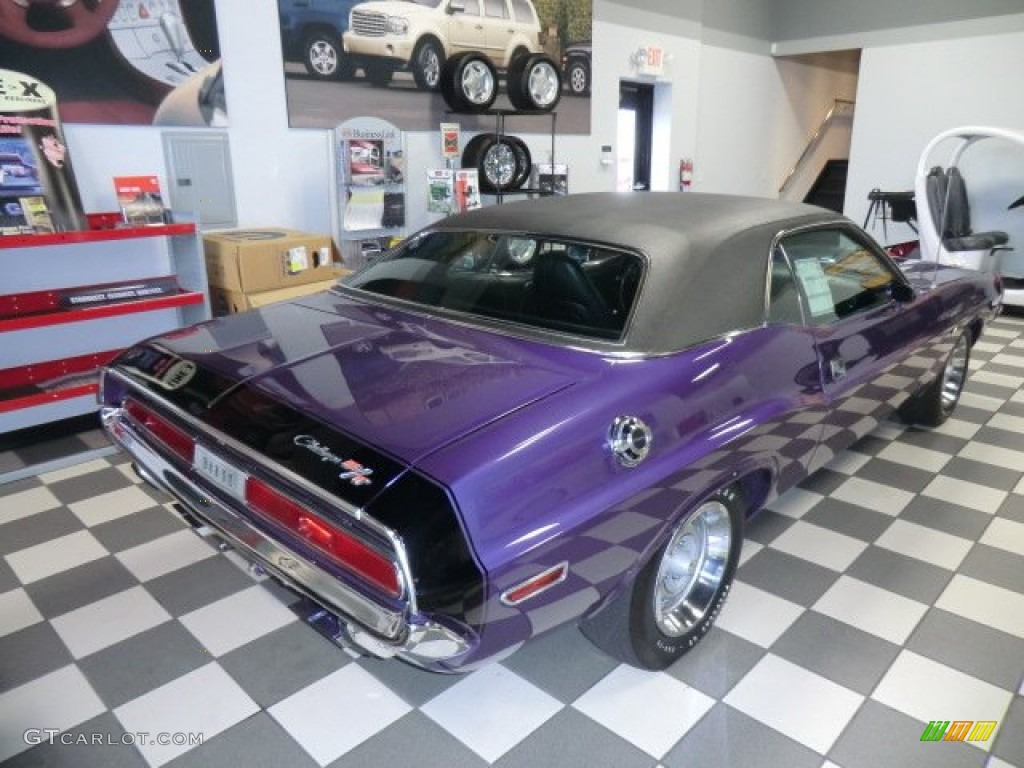 Plum Crazy 1970 Dodge Challenger R/T Coupe Exterior Photo #57984947
