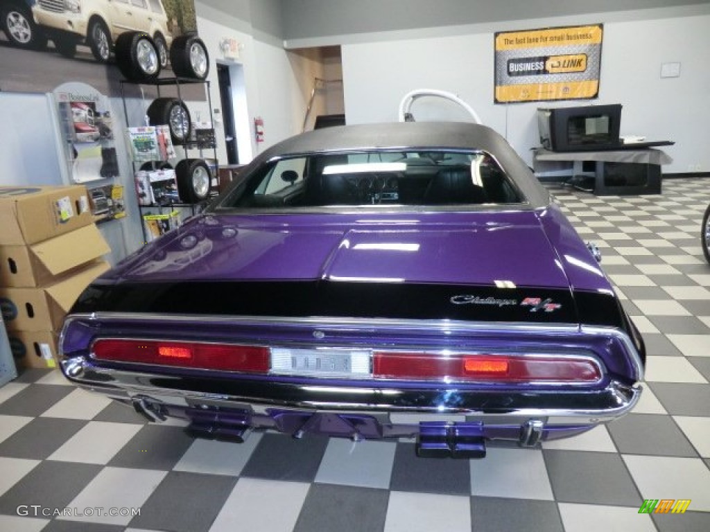 Plum Crazy 1970 Dodge Challenger R/T Coupe Exterior Photo #57984956