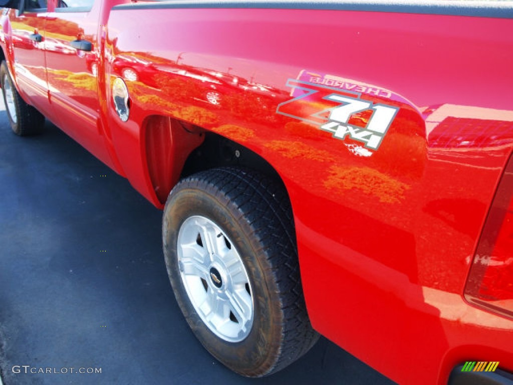 2009 Silverado 1500 LT Crew Cab 4x4 - Victory Red / Ebony photo #4