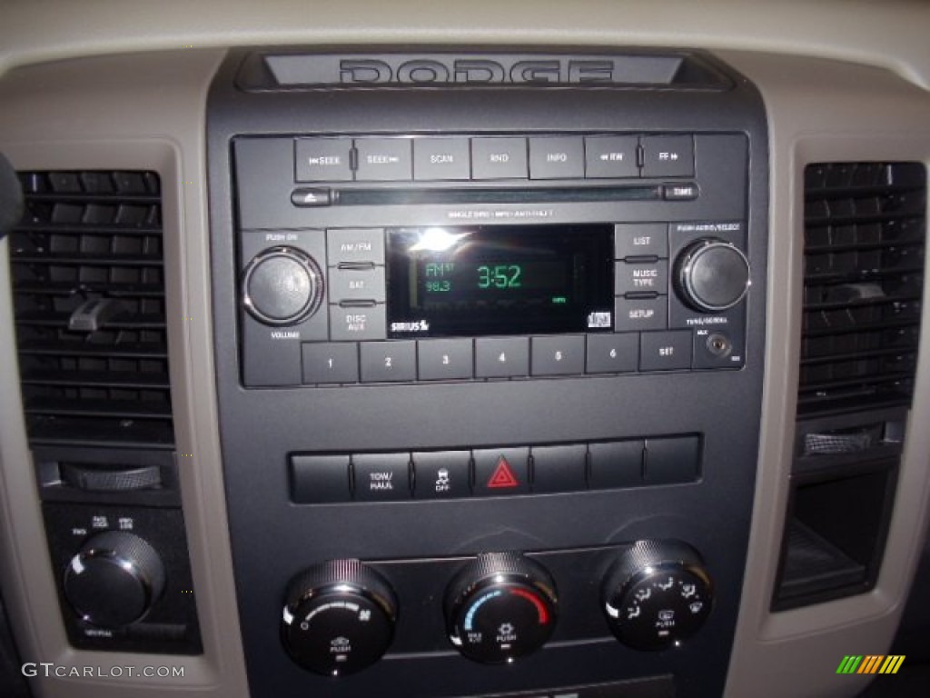 2012 Ram 1500 Express Quad Cab 4x4 - Bright Silver Metallic / Dark Slate Gray/Medium Graystone photo #14