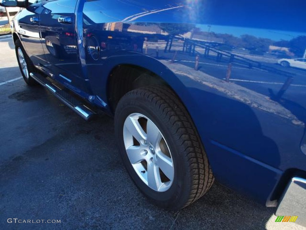 2010 Ram 1500 Big Horn Crew Cab - Deep Water Blue Pearl / Dark Slate/Medium Graystone photo #4