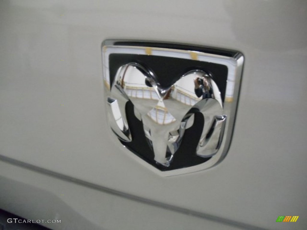 2012 Ram 1500 Outdoorsman Crew Cab 4x4 - Bright Silver Metallic / Dark Slate Gray/Medium Graystone photo #26
