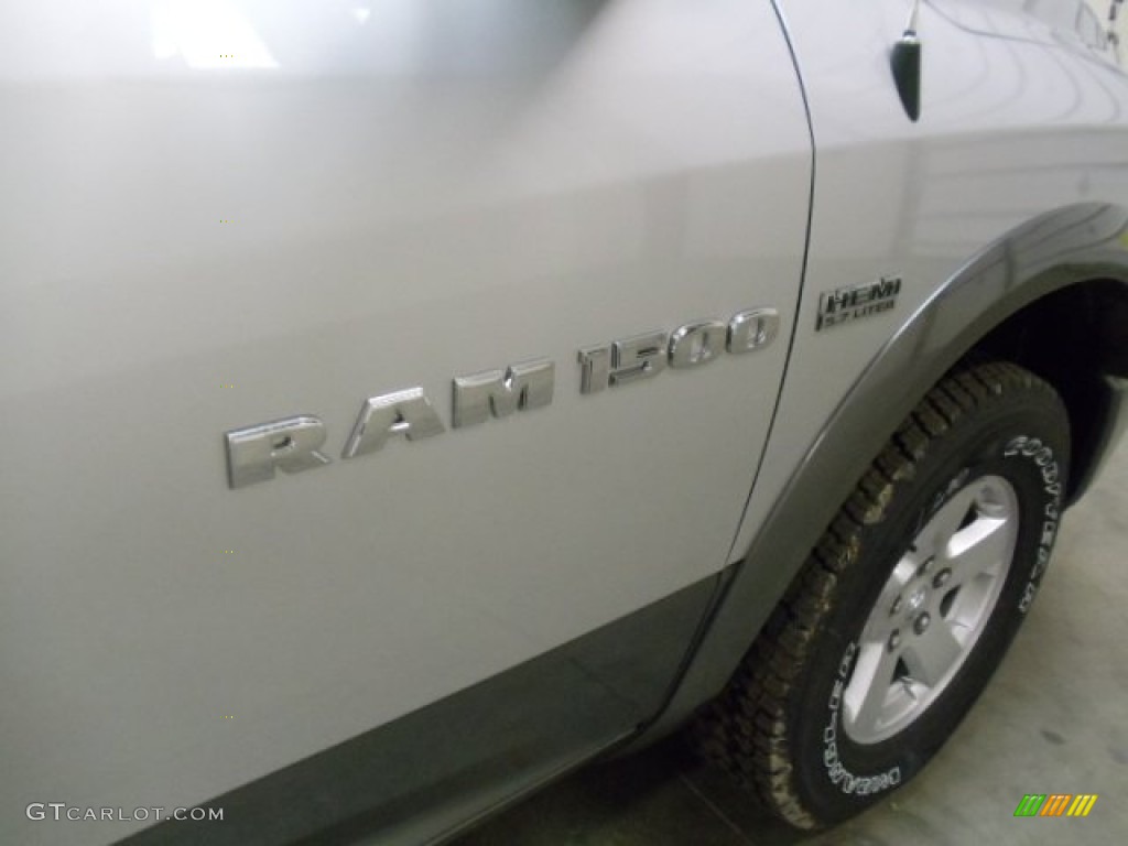 2012 Ram 1500 Outdoorsman Crew Cab 4x4 - Bright Silver Metallic / Dark Slate Gray/Medium Graystone photo #27
