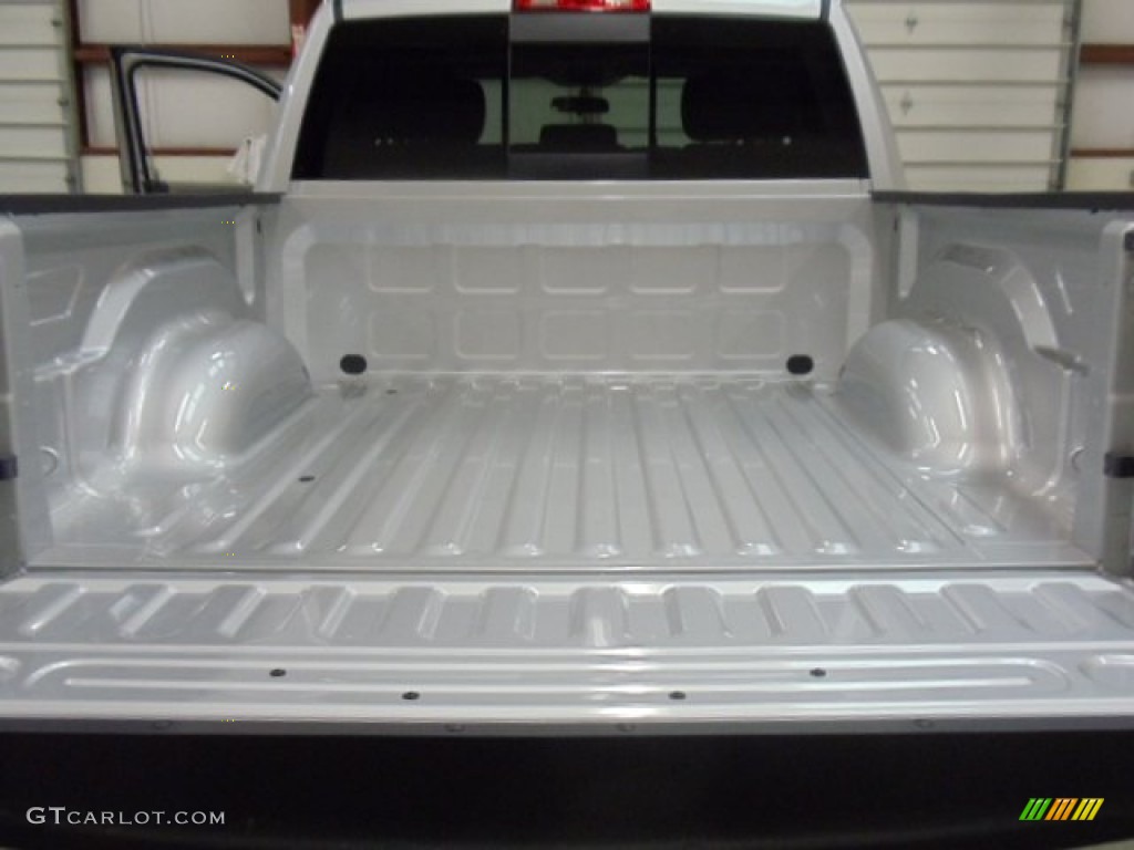 2012 Ram 1500 Big Horn Crew Cab 4x4 - Bright Silver Metallic / Dark Slate Gray/Medium Graystone photo #24