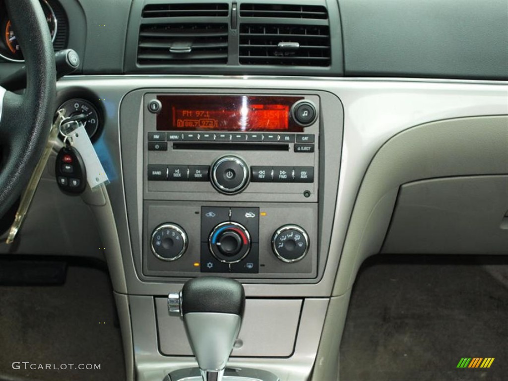 2008 Aura XE 3.5 - Red Jewel / Gray photo #12