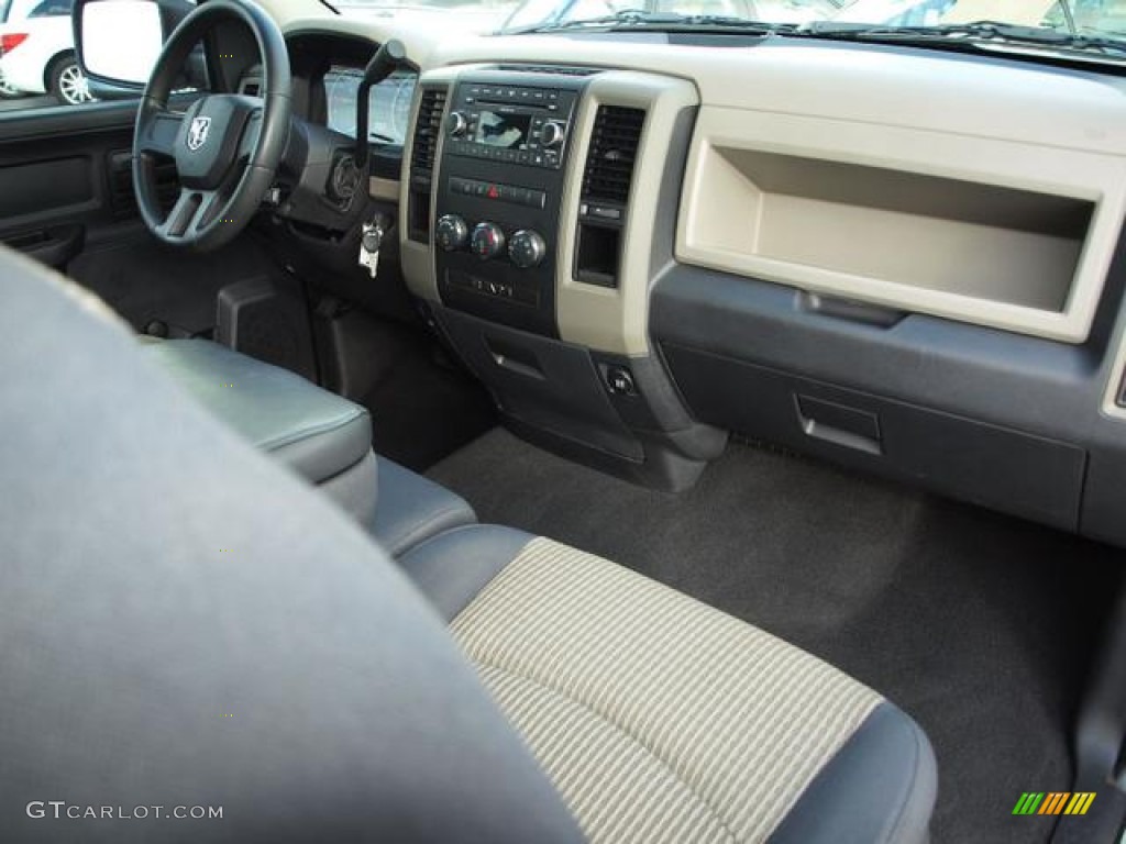 2009 Dodge Ram 1500 ST Regular Cab Dashboard Photos
