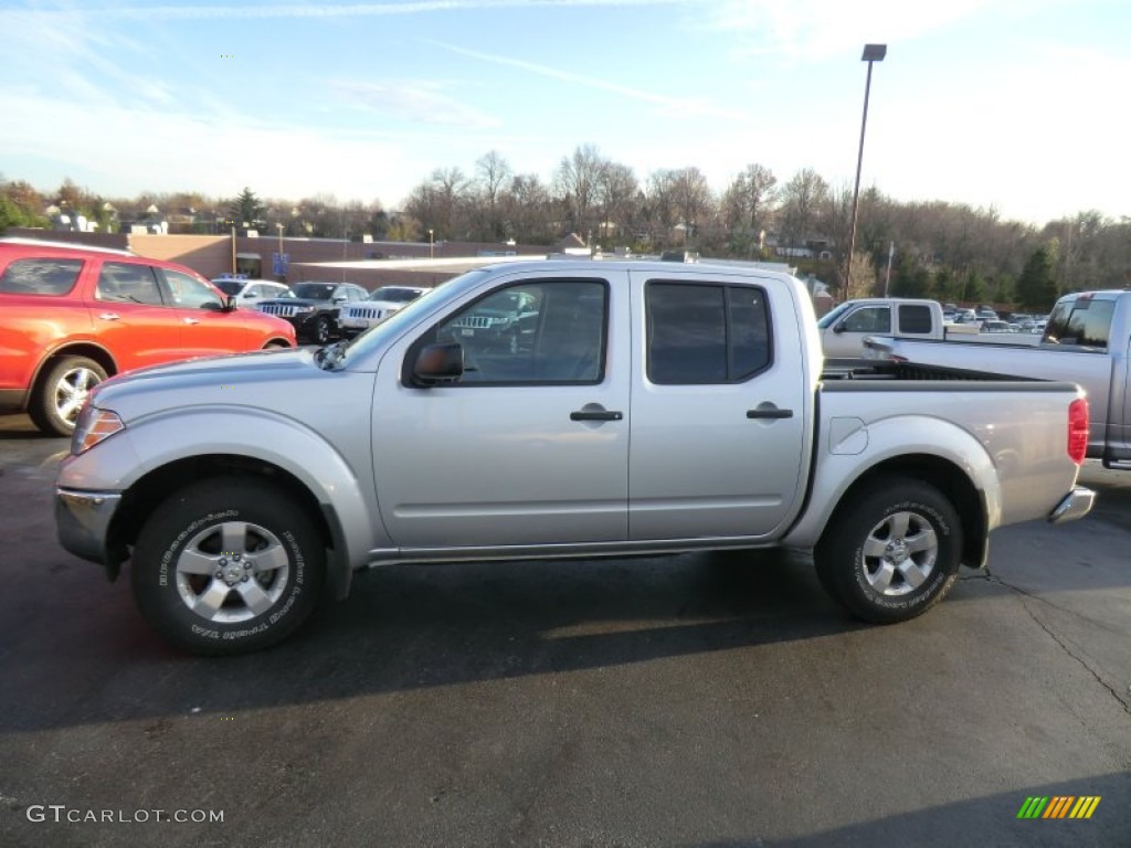 2009 Frontier SE Crew Cab 4x4 - Radiant Silver / Steel photo #1