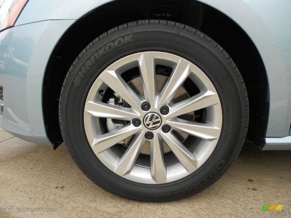 2012 Volkswagen Passat 2.5L SEL Wheel Photo #57993863