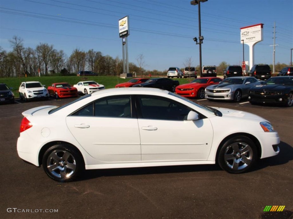 2010 G6 Sedan - Summit White / Ebony photo #1