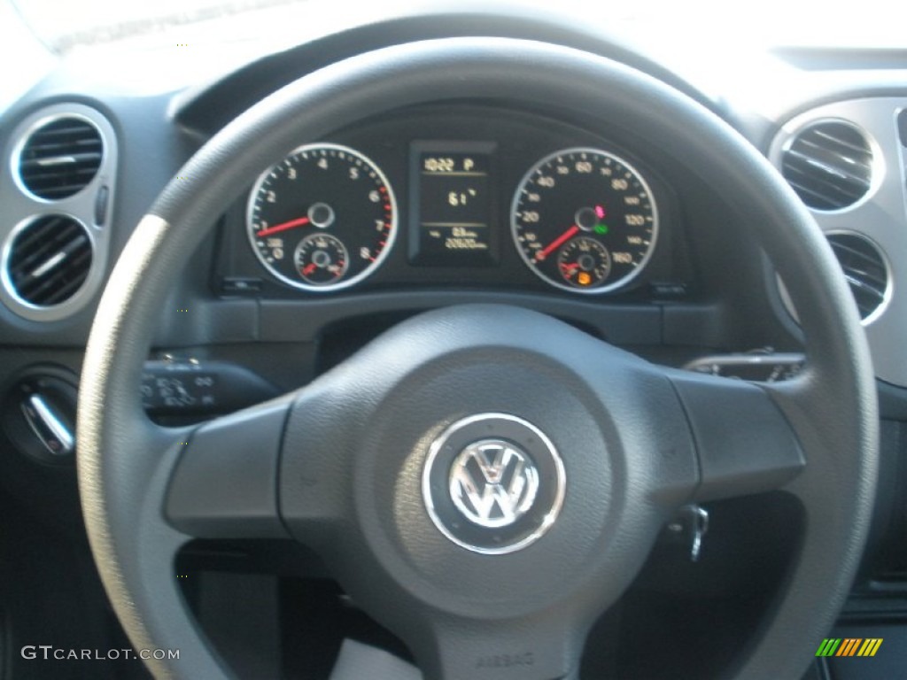 2011 Tiguan S - Alpine Gray Metallic / Charcoal photo #23