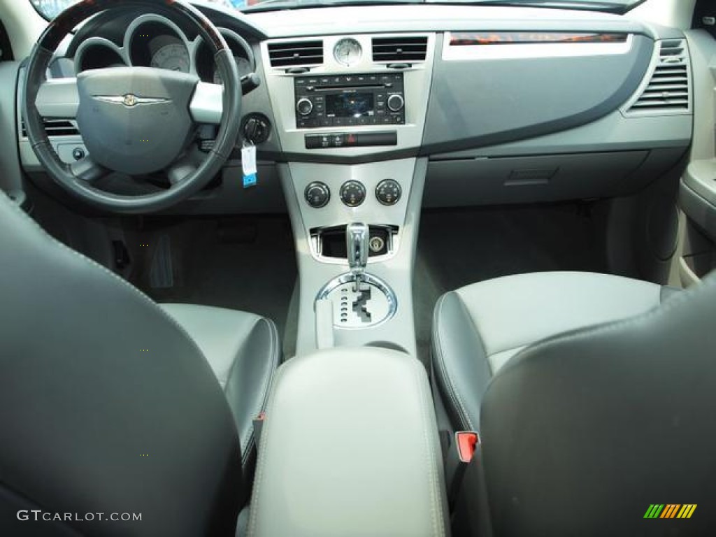 2007 Chrysler Sebring Limited Sedan Dashboard Photos