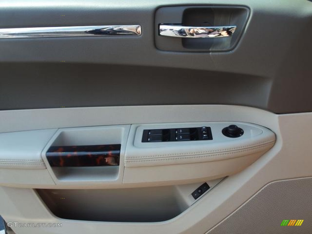 2008 300 C HEMI - Dark Titanium Metallic / Dark Khaki/Light Graystone photo #15