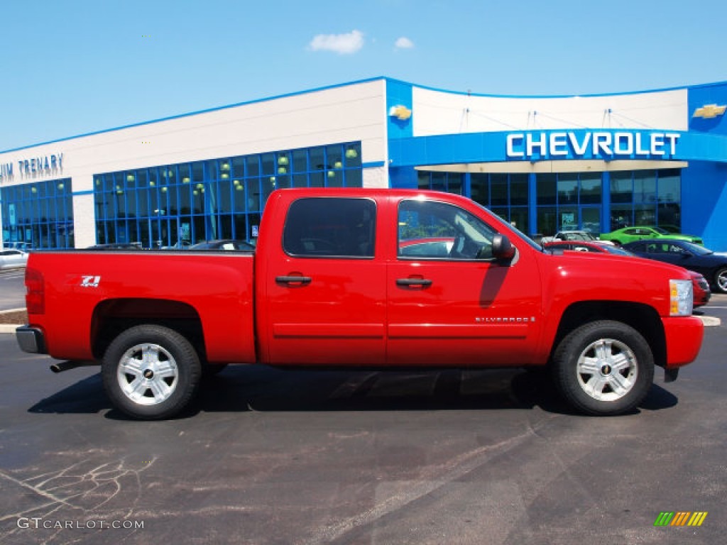 2008 Silverado 1500 LT Crew Cab 4x4 - Victory Red / Light Titanium/Ebony Accents photo #1