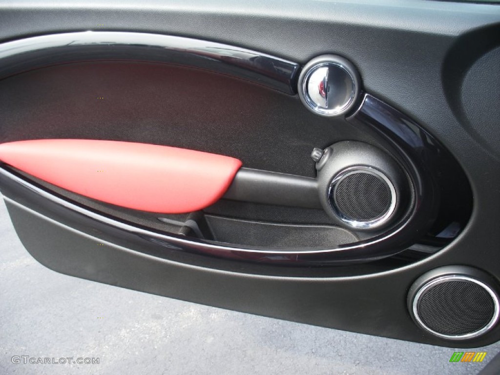 2007 Cooper Hardtop - Chili Red / Carbon Black/Black photo #19