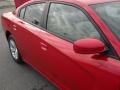 Redline 3-Coat Pearl - Charger SXT Photo No. 25