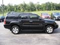 Black - 4Runner SR5 4x4 Photo No. 7