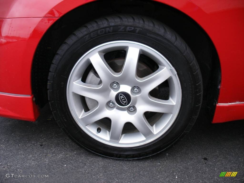 2005 Kia Spectra 5 Wagon Wheel Photos