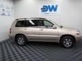 2005 Sonora Gold Pearl Toyota Highlander V6 4WD  photo #6