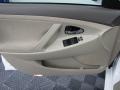 Super White - Camry LE Photo No. 16