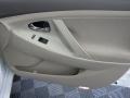 Super White - Camry LE Photo No. 19