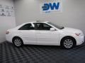 Super White - Camry XLE Photo No. 6